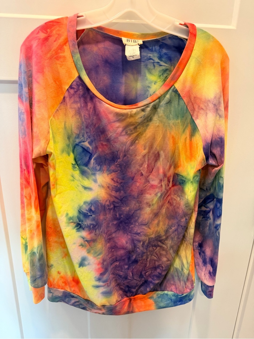 BiBi Small Rainbow Tie Dye Long Sleeve Raglan Pullover Top